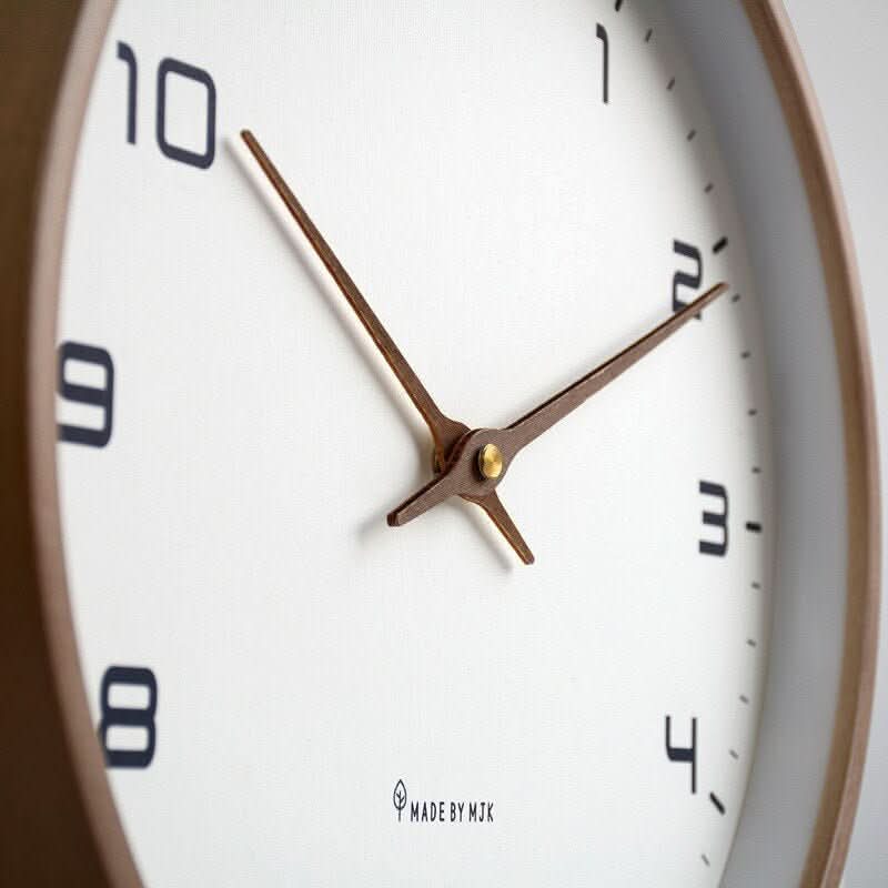 Orologio da parete scandinavo per un'atmosfera elegante