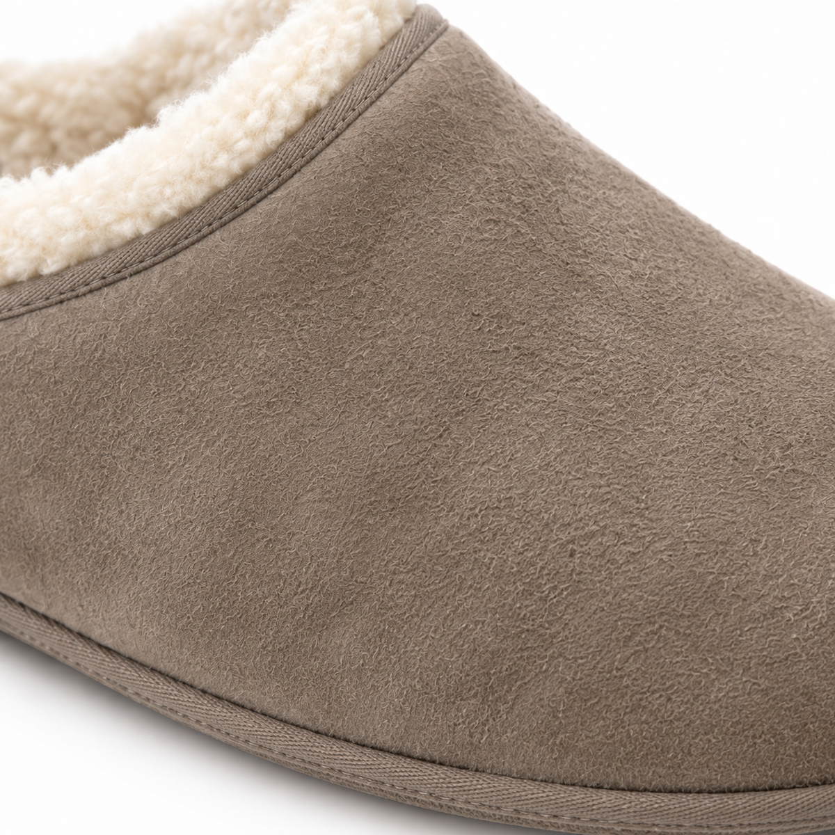 Pantofole da uomo in camoscio taupe con fodera in montone sintetico