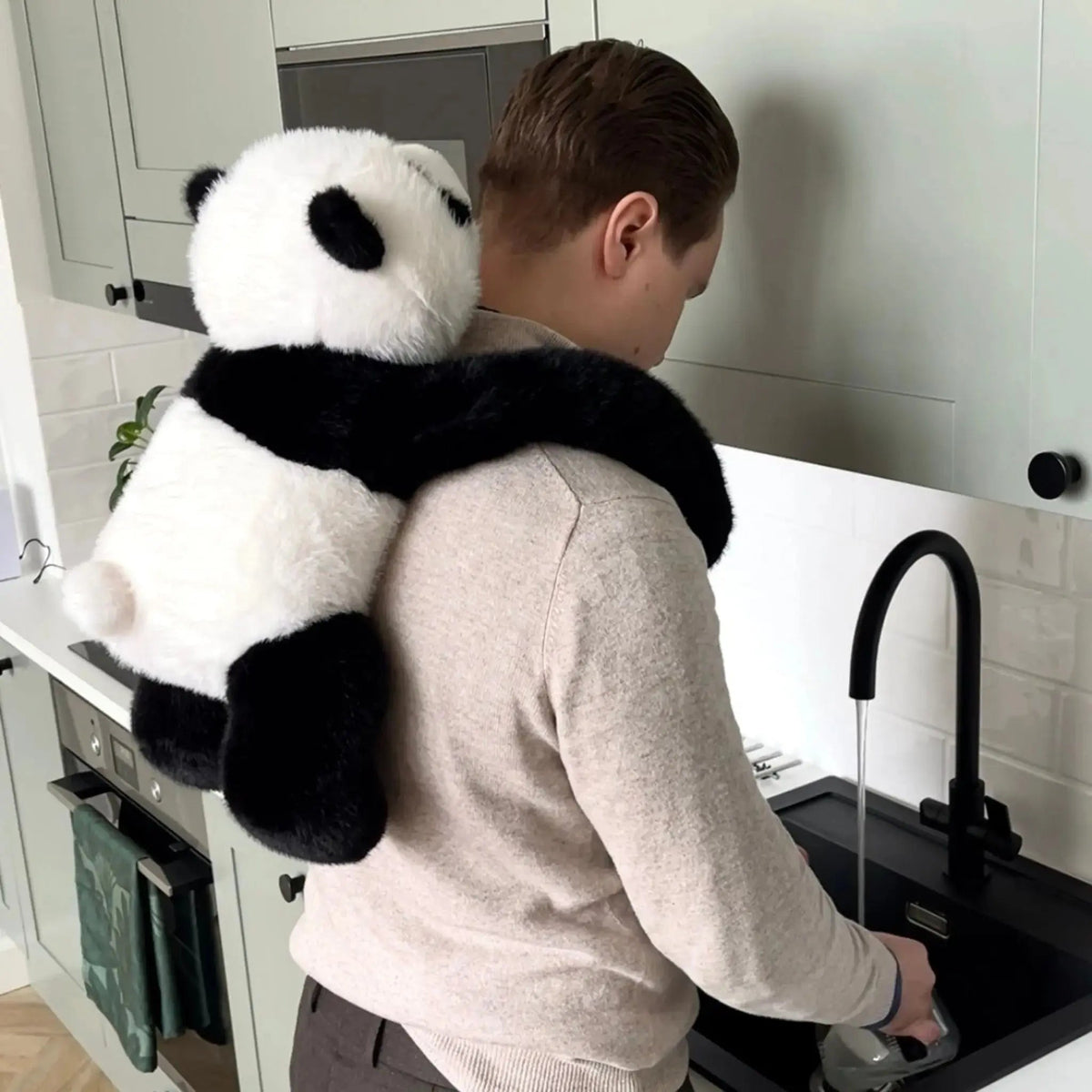 Peluche con braccia lunghe per abbracci