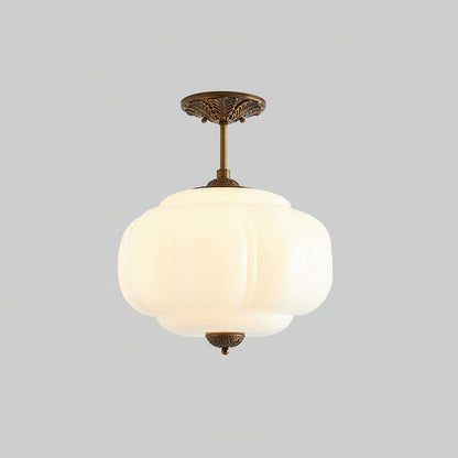 Plafoniera vintage in vetro con dettagli in ottone, elegante lampada a soffitto