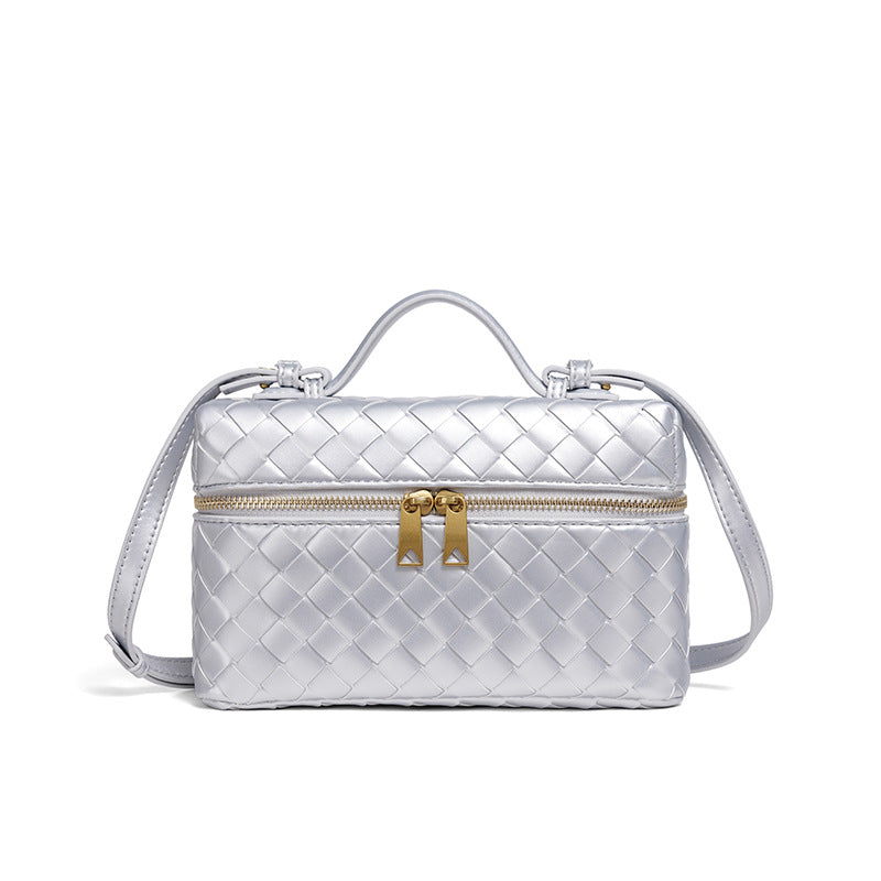 Pochette cosmetica in pelle intrecciata