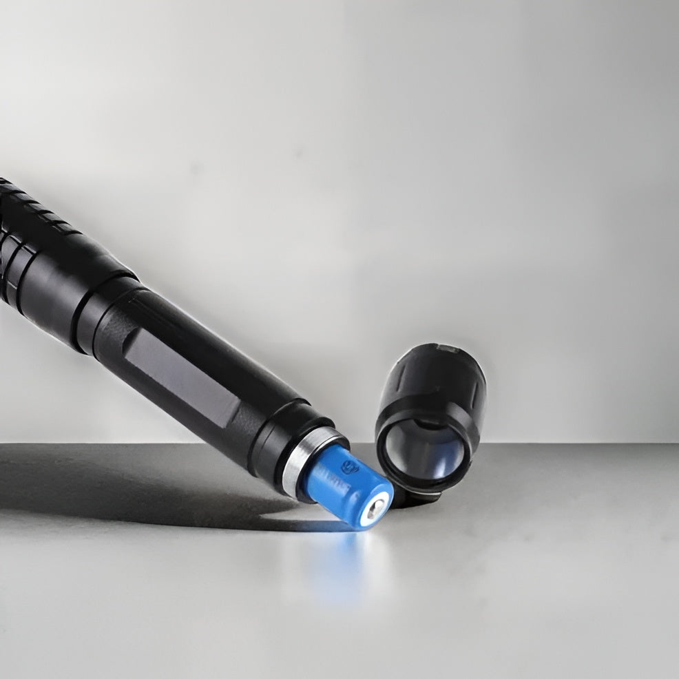 Torcia Laser Tattica Potente per Sopravvivenza Outdoor e Accensione Fuoco