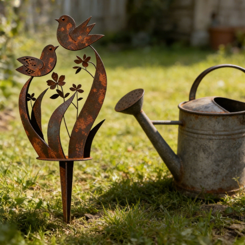 Tutore da giardino con silhouette di uccelli e fiori, finitura ferro anticato